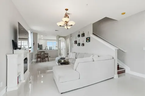 310 N Dixie Highway Lake Worth Beach FL 33460