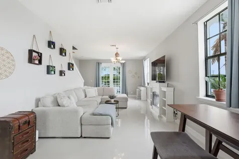 310 N Dixie Highway Lake Worth Beach FL 33460