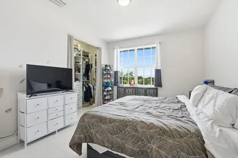 310 N Dixie Highway Lake Worth Beach FL 33460