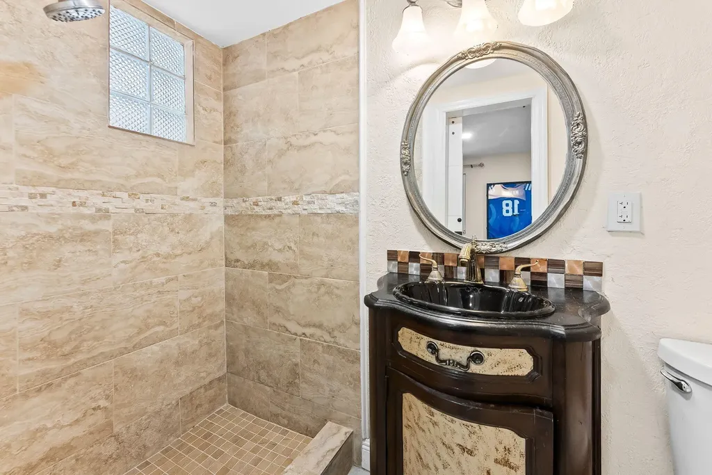 829 NE 17th Street Fort Lauderdale FL 33305
