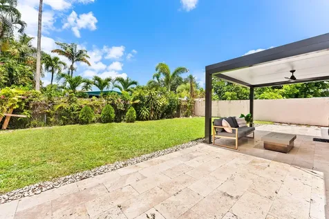 829 NE 17th Street Fort Lauderdale FL 33305
