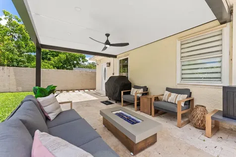 829 NE 17th Street Fort Lauderdale FL 33305