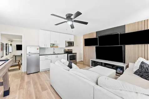 829 NE 17th Street Fort Lauderdale FL 33305