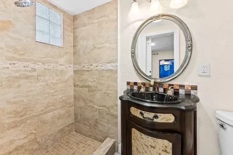 829 NE 17th Street Fort Lauderdale FL 33305