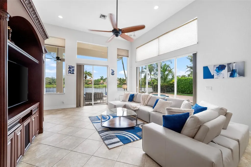 7548 NW 117th Lane Parkland FL 33076