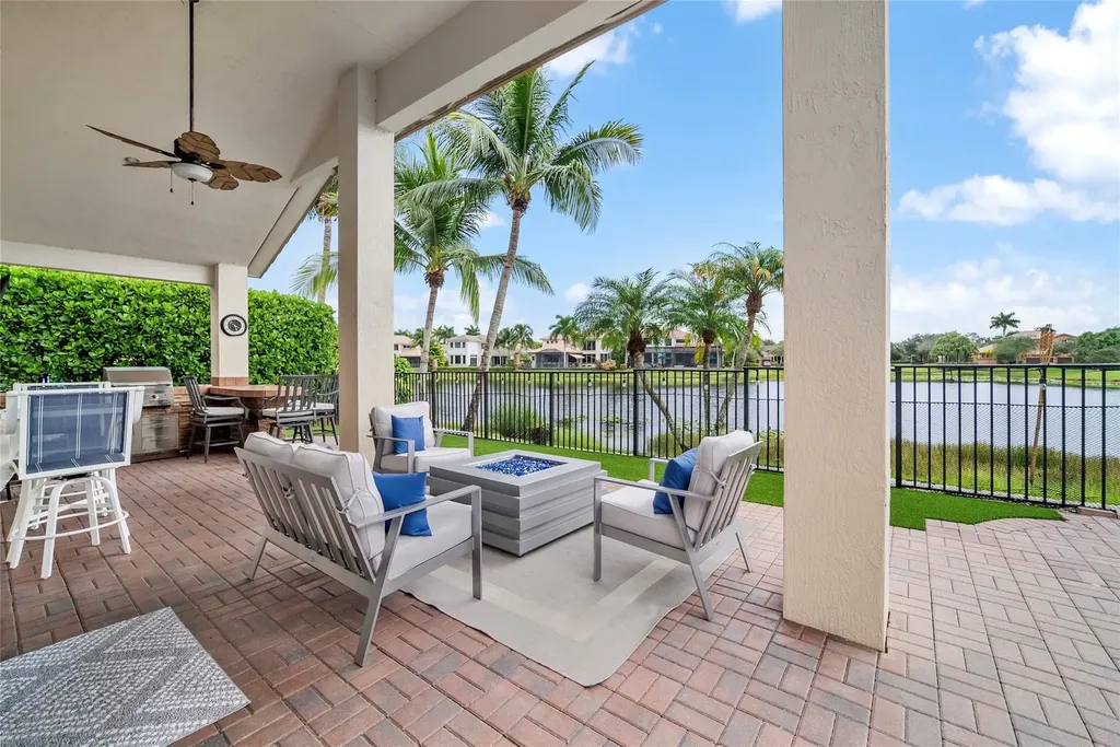 7548 NW 117th Lane Parkland FL 33076