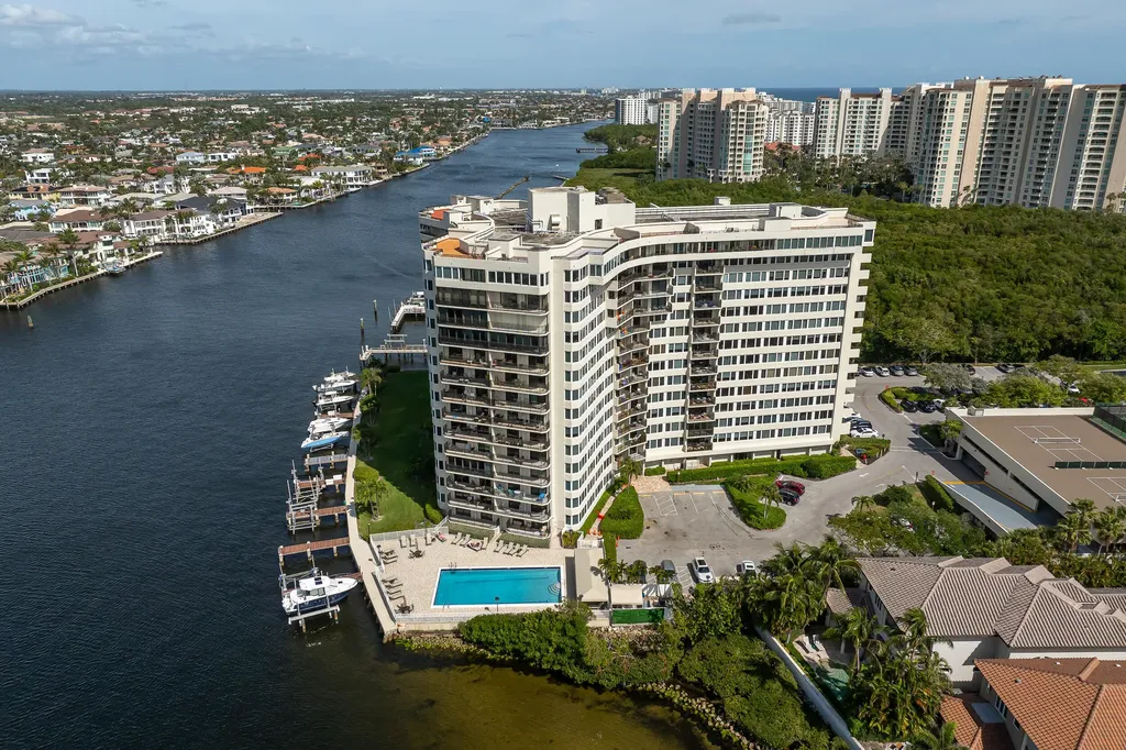 3912 S Ocean Boulevard Highland Beach FL 33487