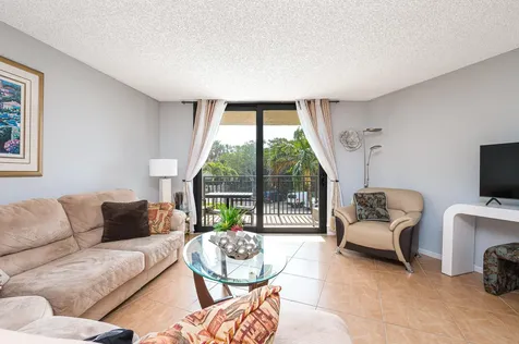 3912 S Ocean Boulevard Highland Beach FL 33487