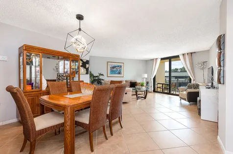 3912 S Ocean Boulevard Highland Beach FL 33487