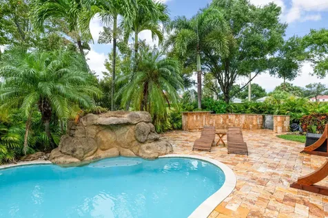 9241 Madewood Court West Palm Beach FL 33411