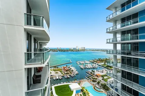 220 Lake Shore Drive Lake Park FL 33403