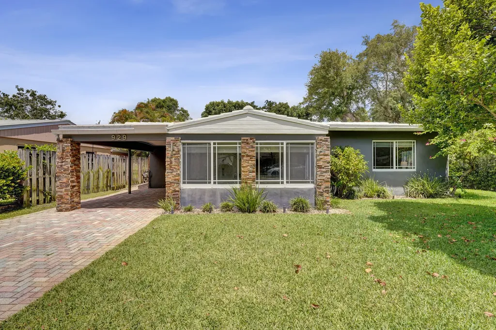 929 SW 18th Court Fort Lauderdale FL 33315