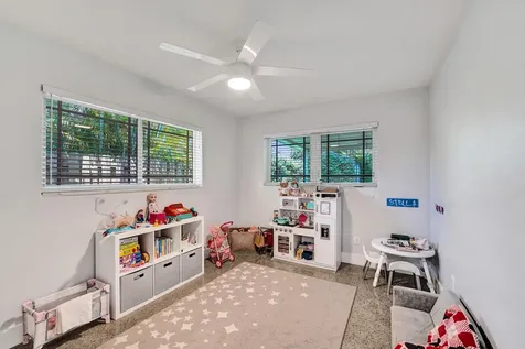 929 SW 18th Court Fort Lauderdale FL 33315