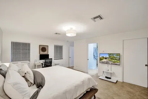 929 SW 18th Court Fort Lauderdale FL 33315