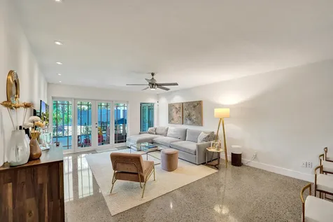 929 SW 18th Court Fort Lauderdale FL 33315