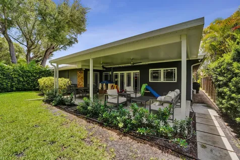 929 SW 18th Court Fort Lauderdale FL 33315