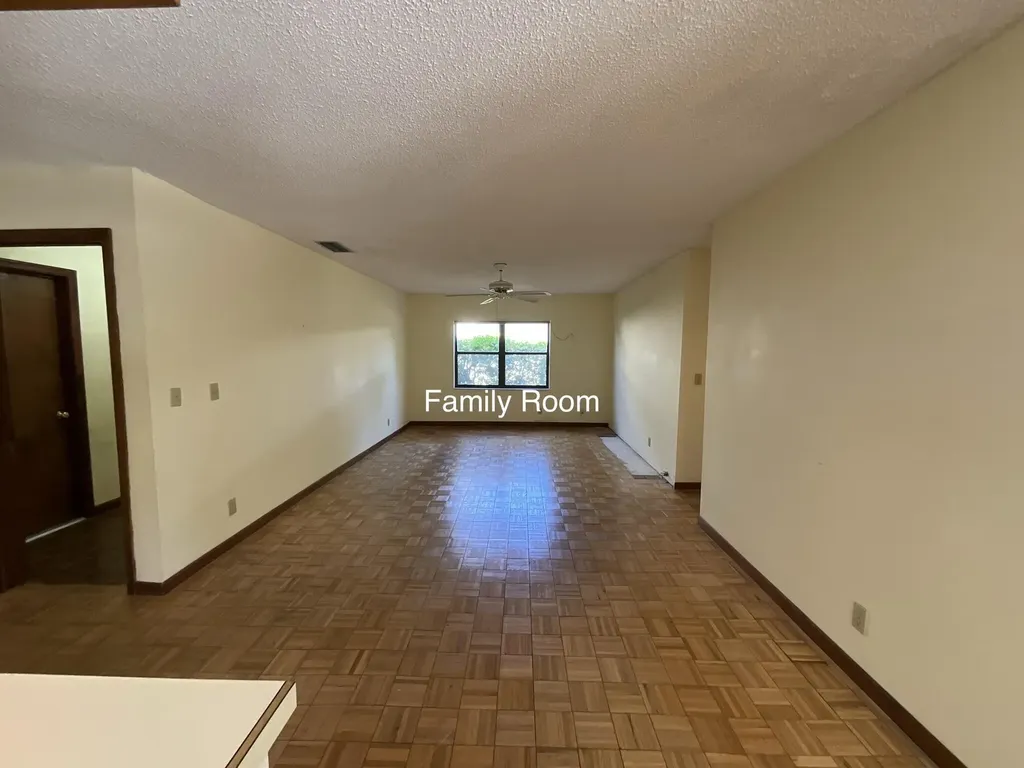 6114 Woodbury Road Boca Raton FL 33433
