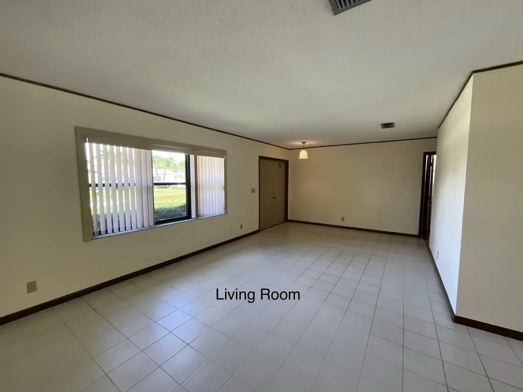 6114 Woodbury Road Boca Raton FL 33433