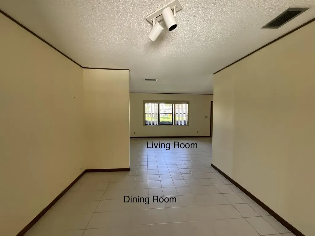 6114 Woodbury Road Boca Raton FL 33433