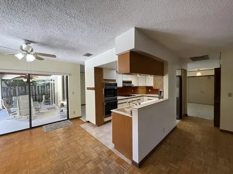 6114 Woodbury Road Boca Raton FL 33433