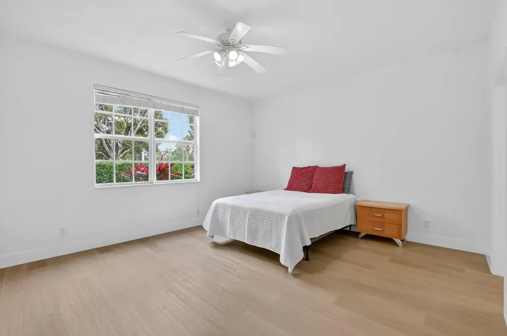 23275 Carolwood Lane Boca Raton FL 33428