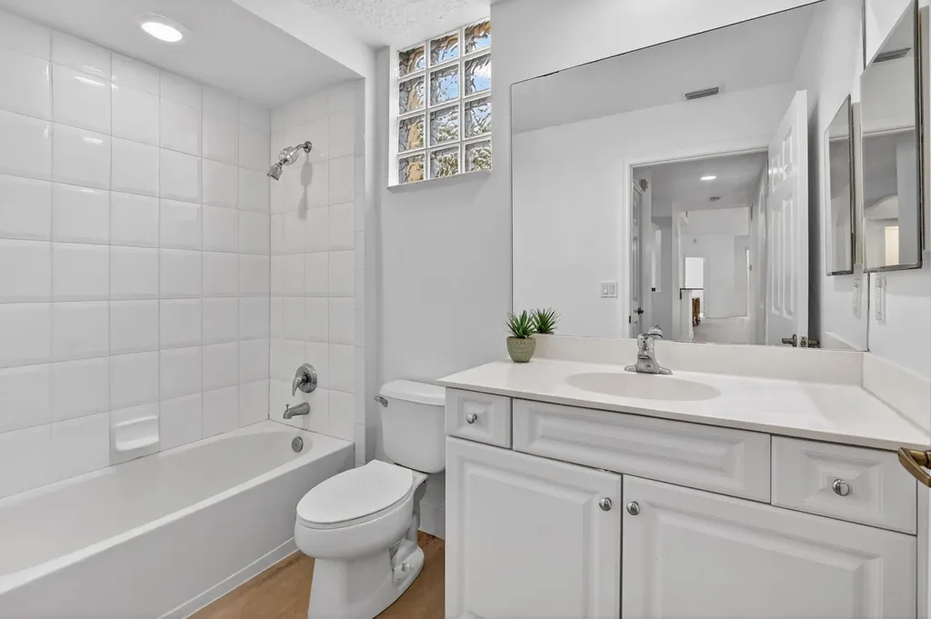 23275 Carolwood Lane Boca Raton FL 33428