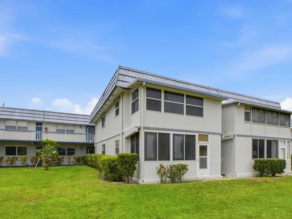 154 Tuscany C Delray Beach FL 33446
