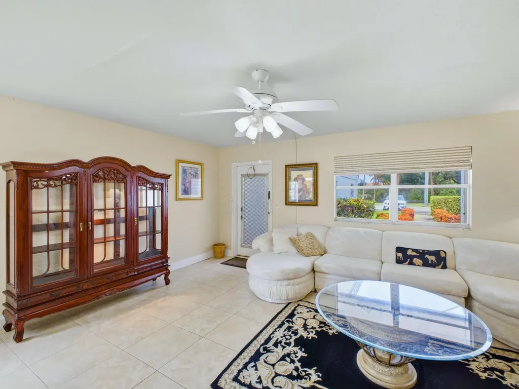 154 Tuscany C Delray Beach FL 33446