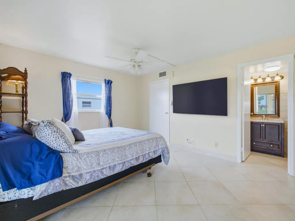 154 Tuscany C Delray Beach FL 33446
