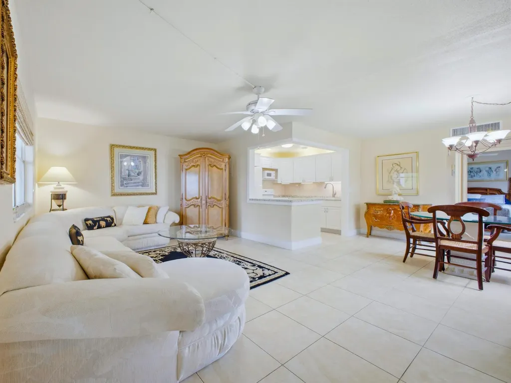 154 Tuscany C Delray Beach FL 33446