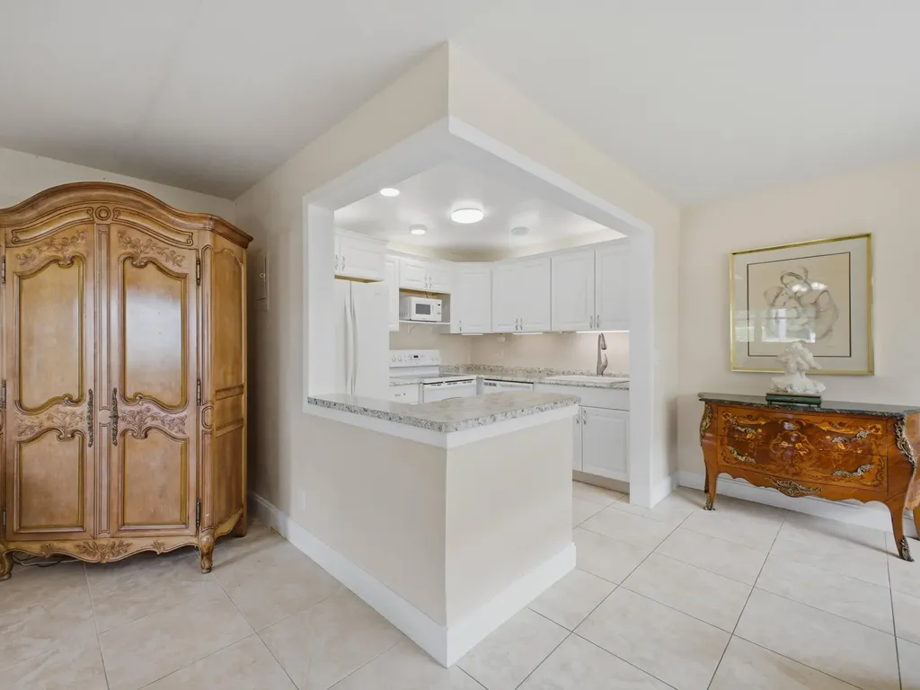154 Tuscany C Delray Beach FL 33446