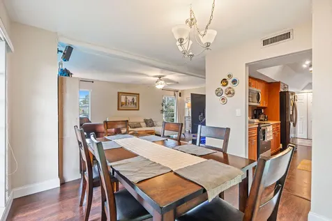 7815 NW 68th Terrace Tamarac FL 33321