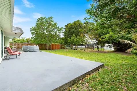 7815 NW 68th Terrace Tamarac FL 33321