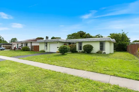 7815 NW 68th Terrace Tamarac FL 33321