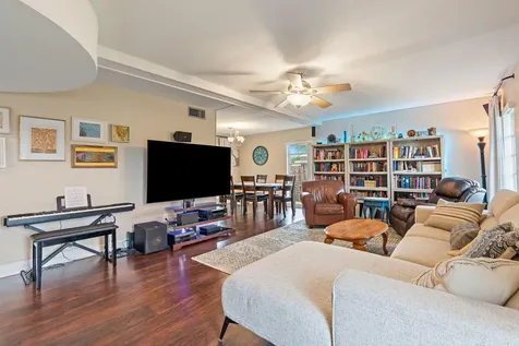 7815 NW 68th Terrace Tamarac FL 33321