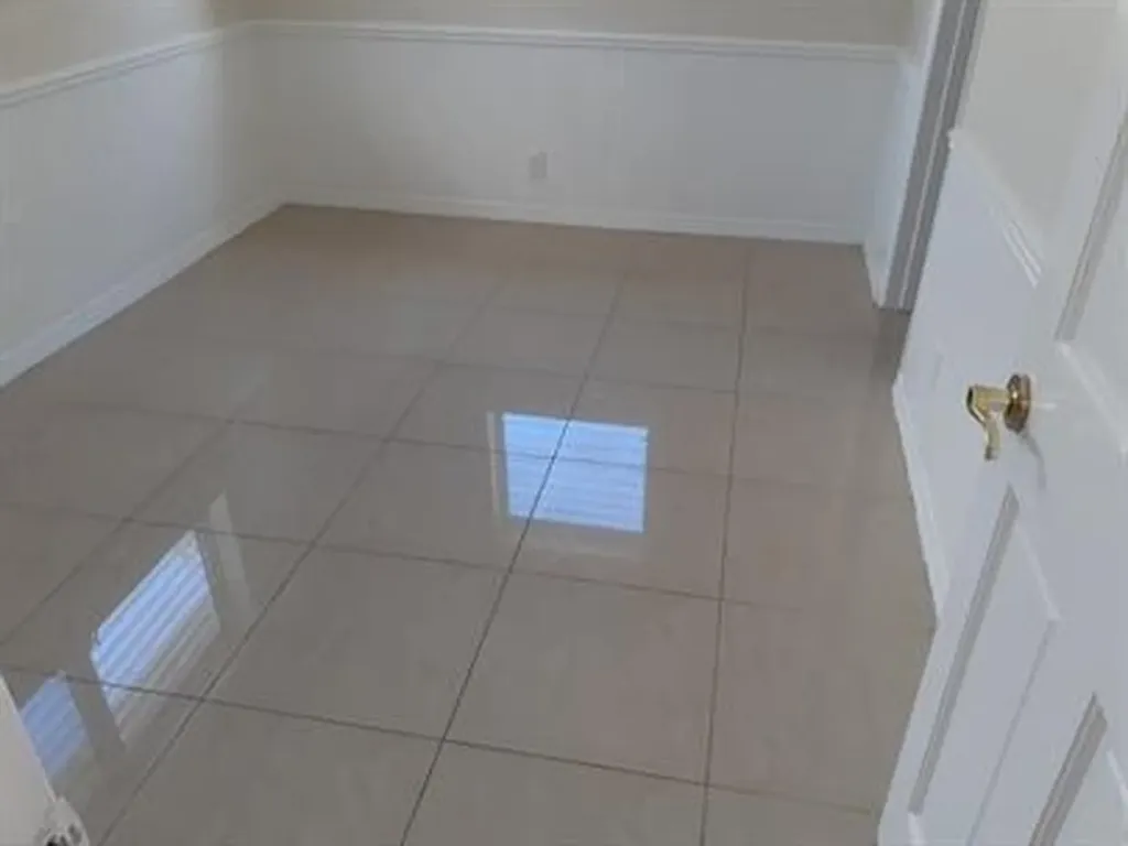 223 SE 14th Place Deerfield Beach FL 33441