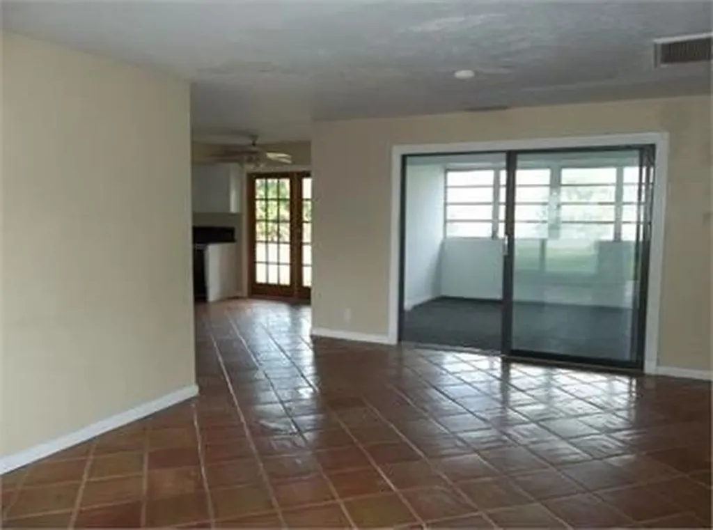 223 SE 14th Place Deerfield Beach FL 33441