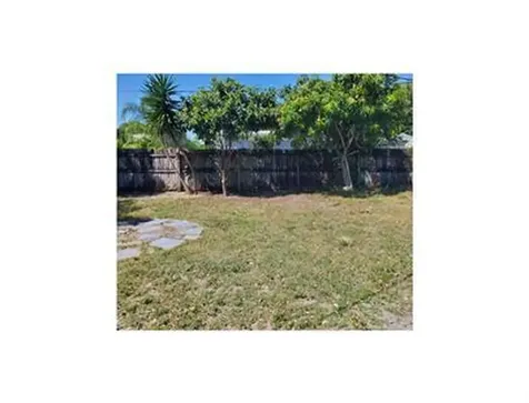 223 SE 14th Place Deerfield Beach FL 33441