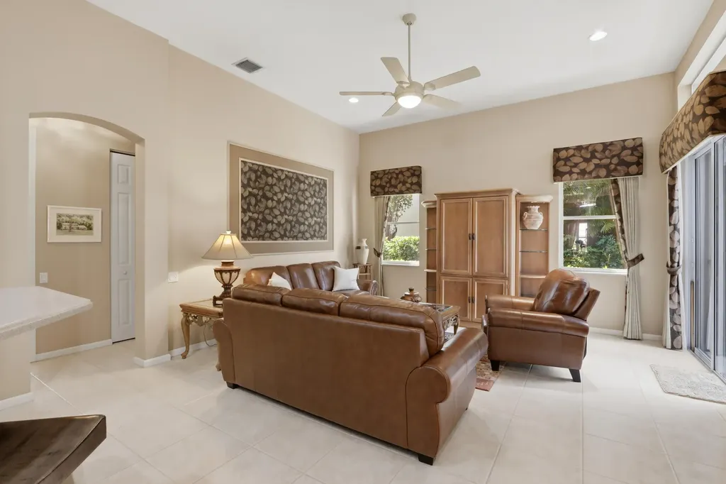 6778 Treves Way Boynton Beach FL 33437
