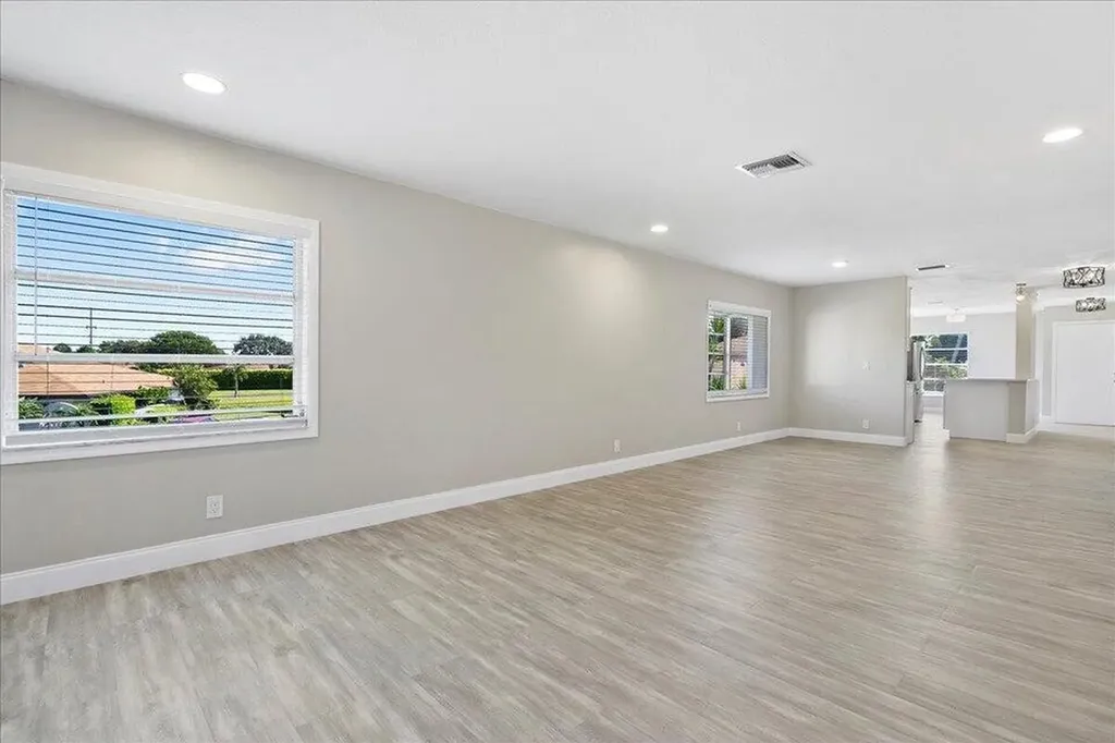 13921 Royal Palm Court Delray Beach FL 33484