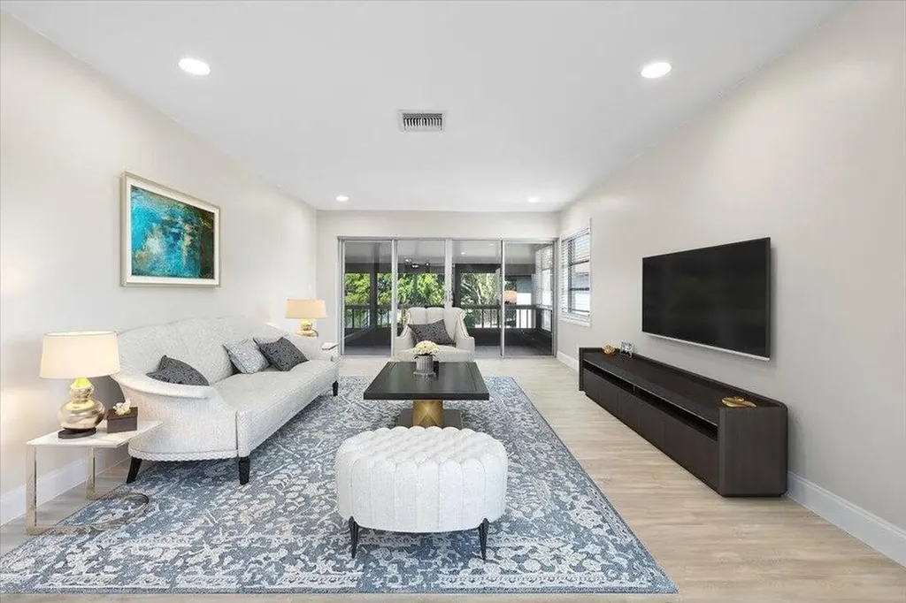 13921 Royal Palm Court Delray Beach FL 33484