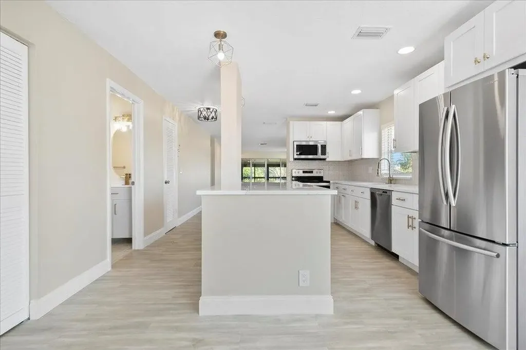 13921 Royal Palm Court Delray Beach FL 33484