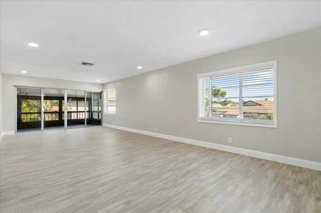 13921 Royal Palm Court Delray Beach FL 33484