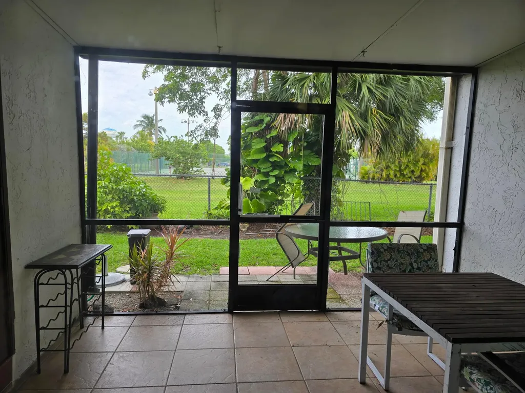 2153 N 14th Avenue Hollywood FL 33020
