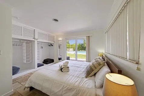 332 NW 26th Court Wilton Manors FL 33311