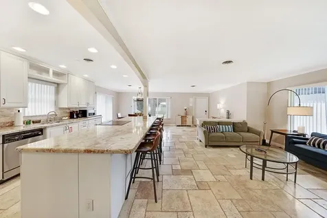 332 NW 26th Court Wilton Manors FL 33311