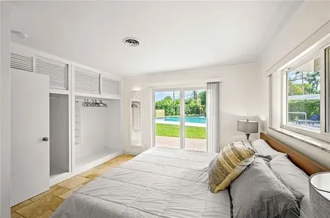 332 NW 26th Court Wilton Manors FL 33311