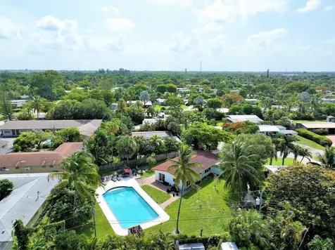 332 NW 26th Court Wilton Manors FL 33311