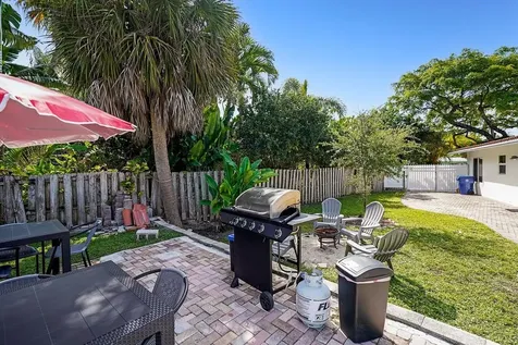 332 NW 26th Court Wilton Manors FL 33311
