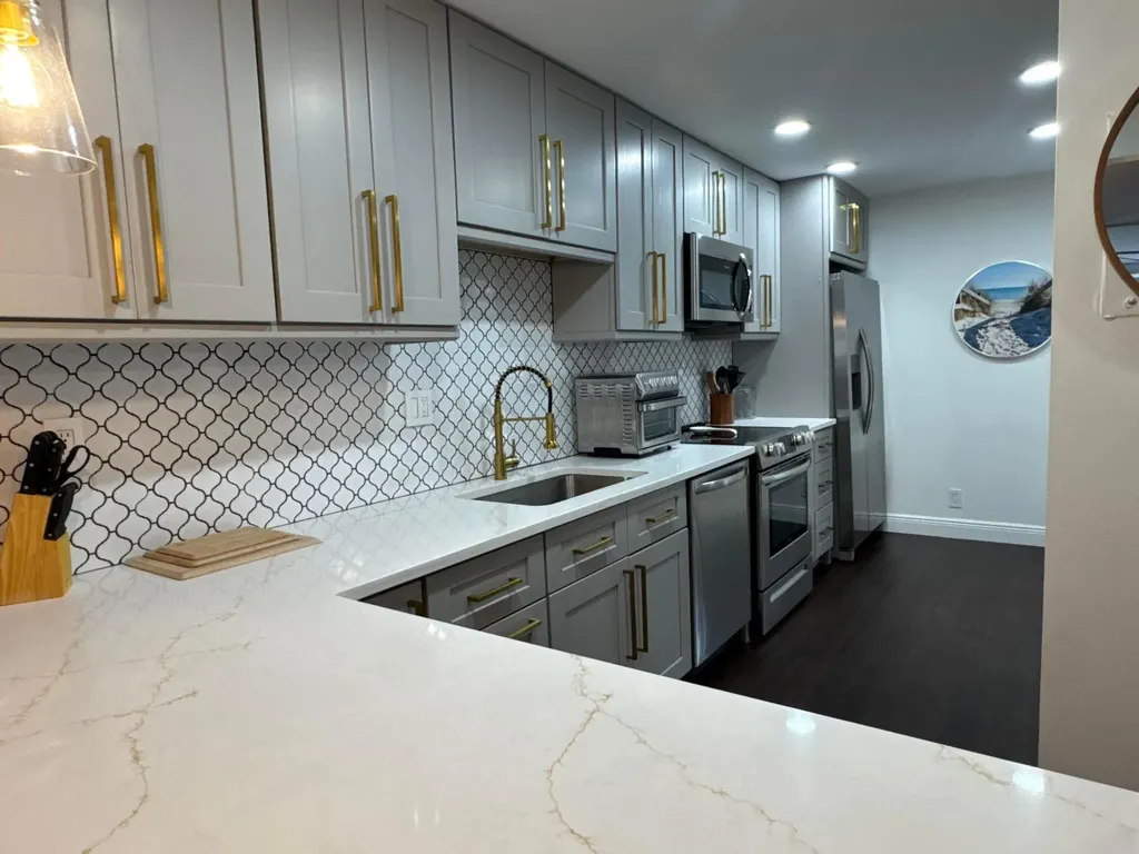6 Royal Palm Way Boca Raton FL 33432